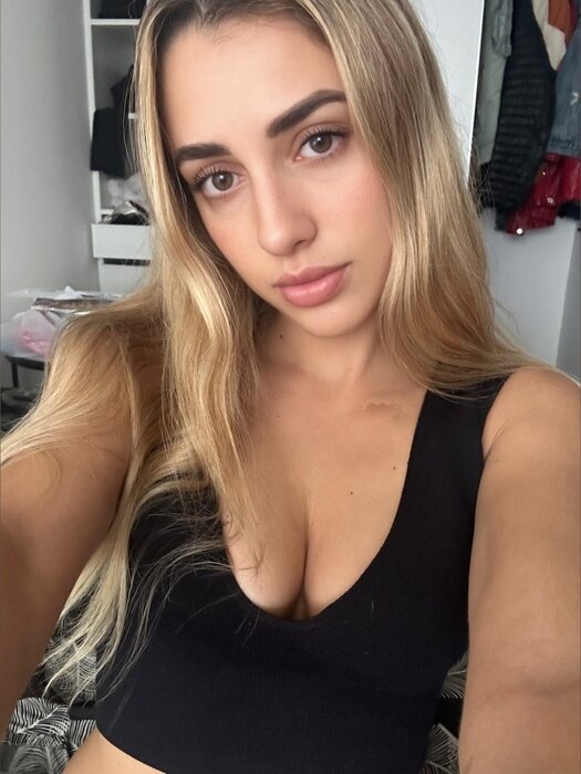 Orianahart (@orianahart), OnlyFans creator