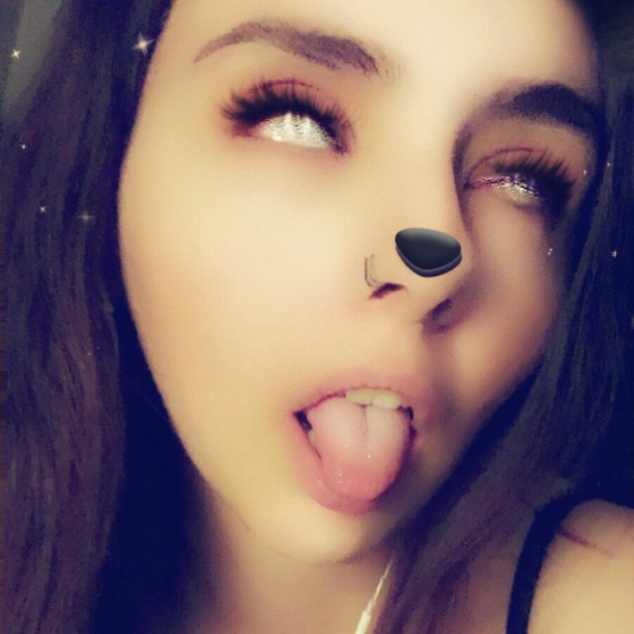 Ourladyofraptors (@ourladyofraptors), OnlyFans creator