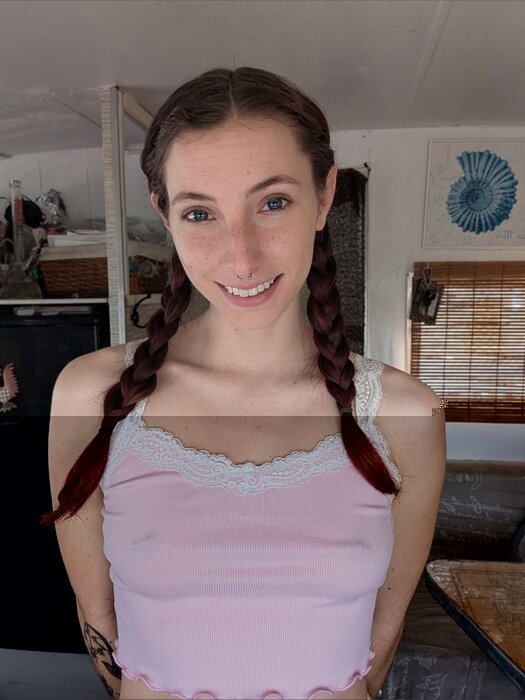 Outdoorkitty (@outdoorkitty), OnlyFans creator