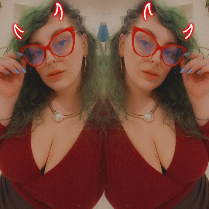 Oxokushiekai (@oxokushiekai), OnlyFans creator