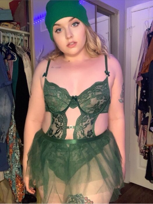 Pandoradiorxoxo (@pandoradiorxoxo), OnlyFans creator