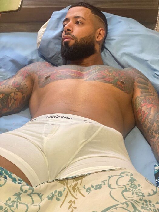 Papiabusaa (@papiabusaa), OnlyFans creator