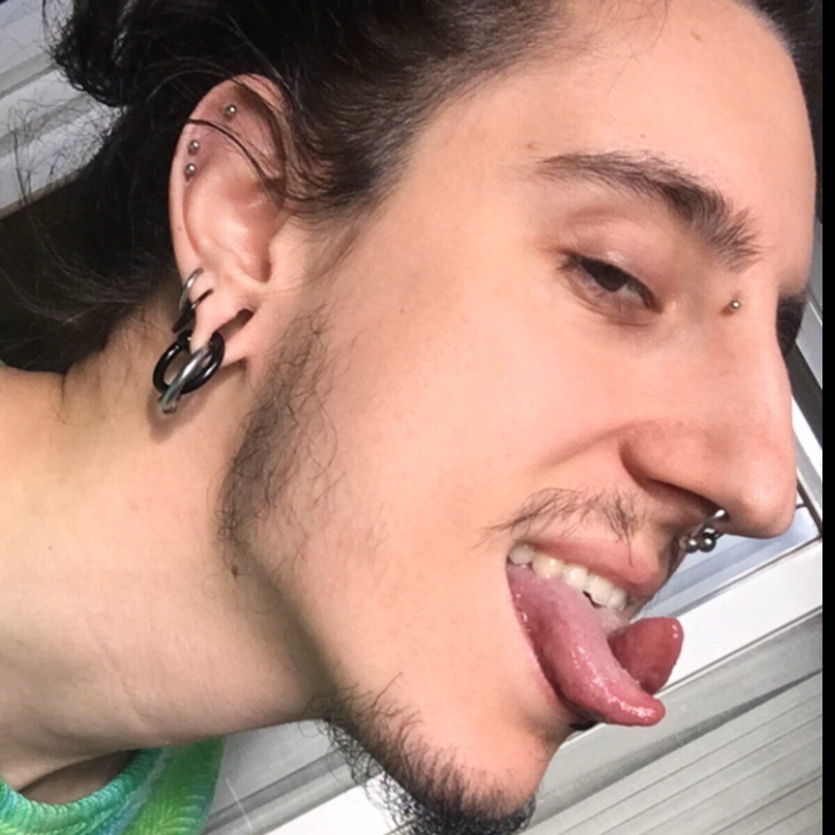 Paranoiddvip (@paranoiddvip), OnlyFans creator
