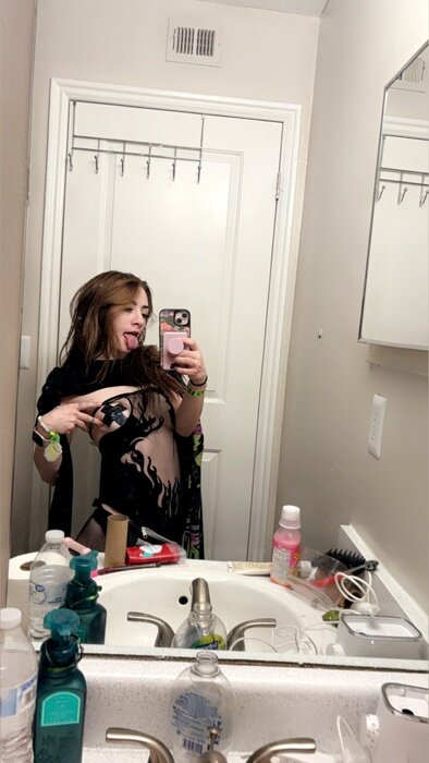 Peachesbaby21 (@peachesbaby21), OnlyFans creator