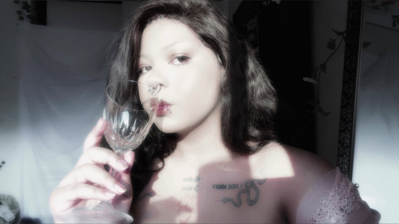 Peachflavoredtrash (@peachflavoredtrash), OnlyFans creator