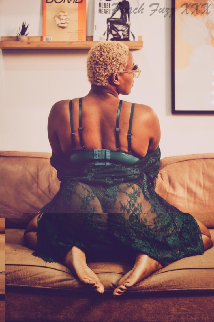 Peachfuzzxxxfree (@peachfuzzxxxfree), OnlyFans creator