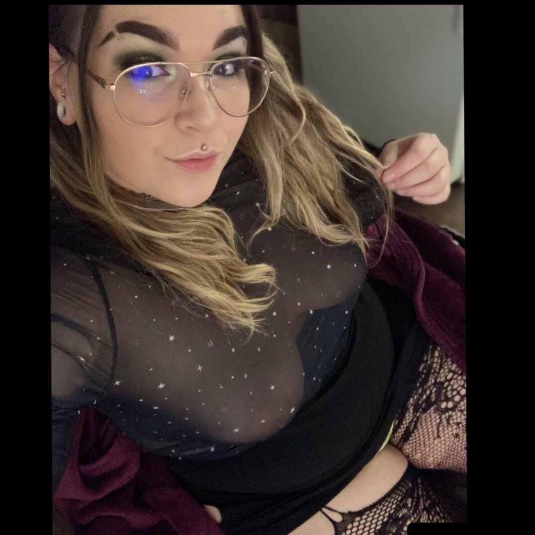 Peachghoul (@peachghoul), OnlyFans creator