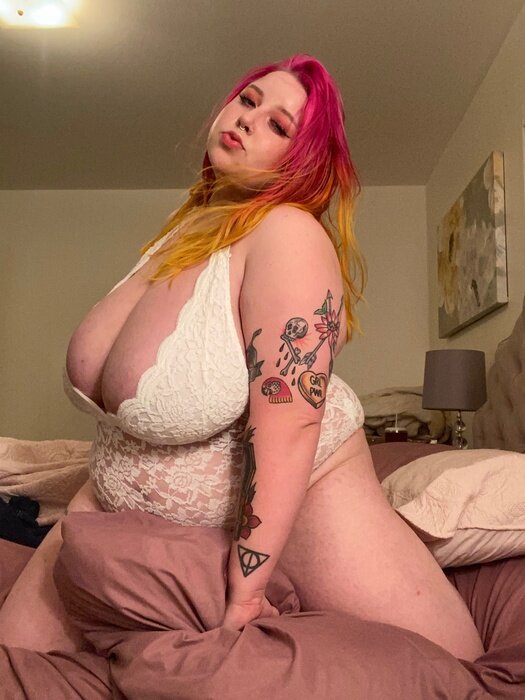 Peachhht (@peachhht), OnlyFans creator