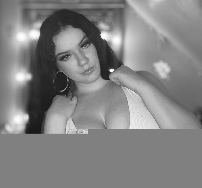 Peachypawg (@peachy.pawg), OnlyFans creator