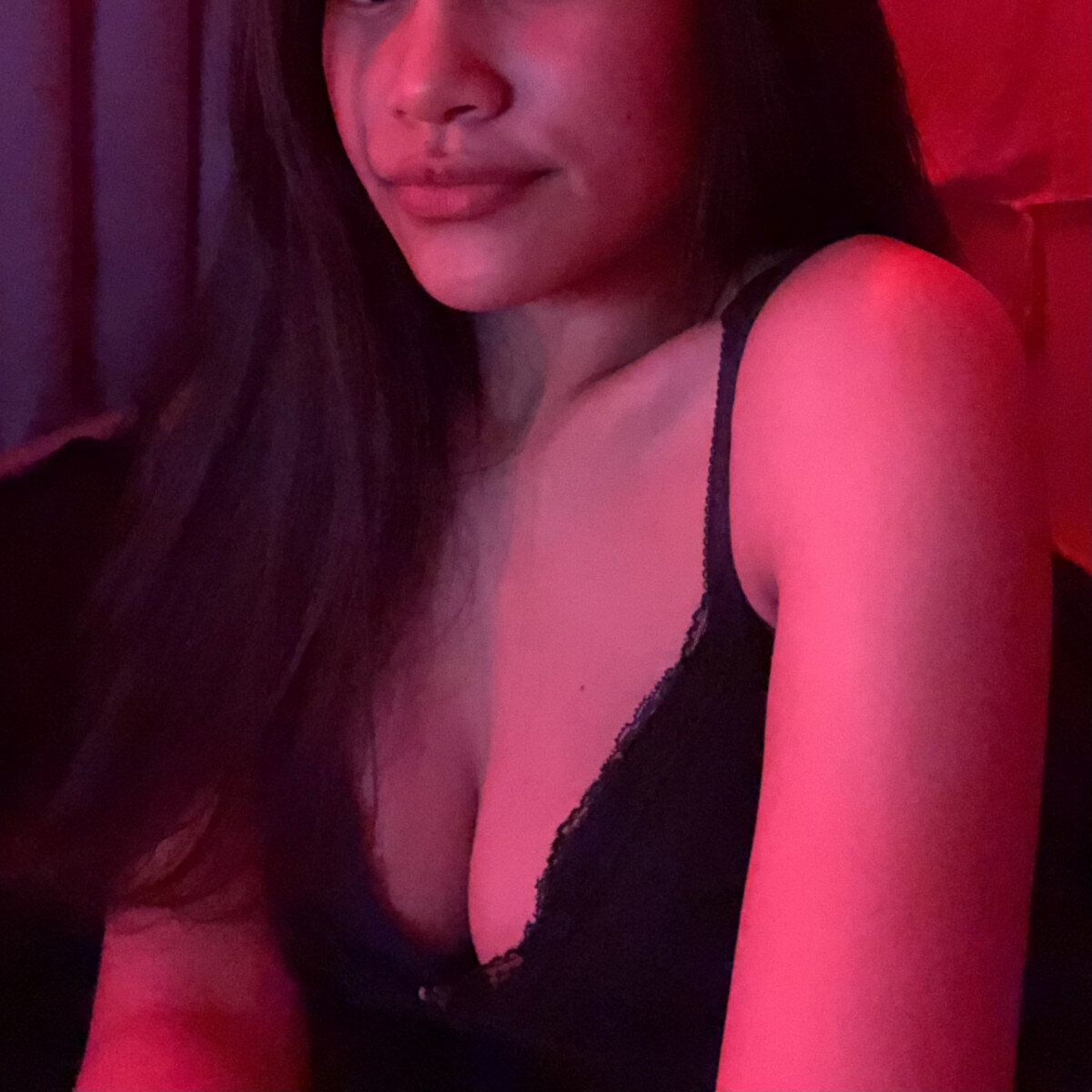 Peachystrawberry (@peachystrawberry), OnlyFans creator