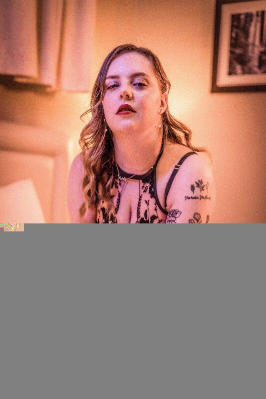 Pearlspeignoir (@pearlspeignoir), OnlyFans creator
