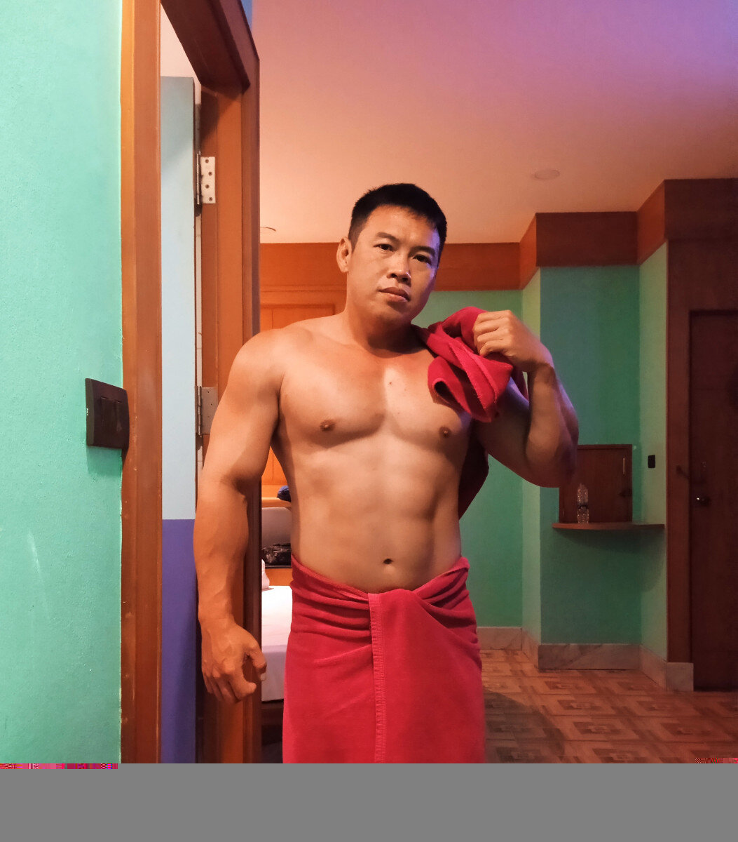 Peebigbear (@peebigbear), OnlyFans creator