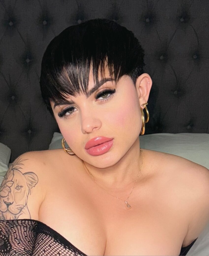 Pekylilianne (@pekylilianne), OnlyFans creator