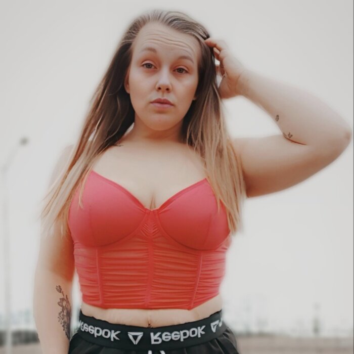 Penelopepuddles69x (@penelopepuddles69x), OnlyFans creator