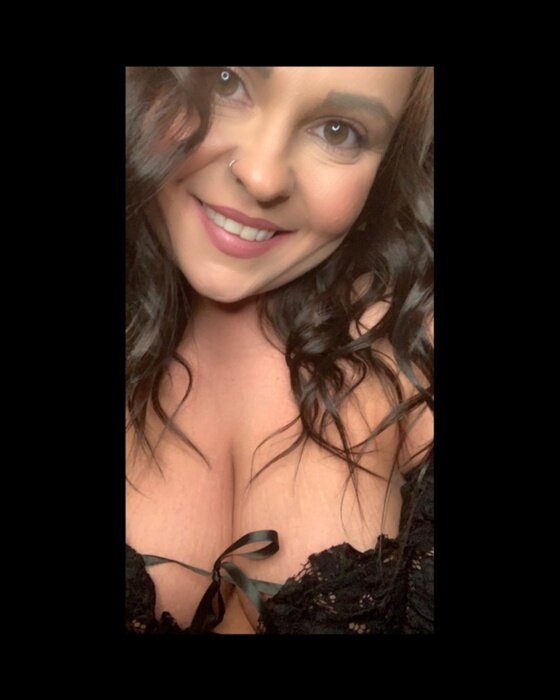 Perkymama13 (@perkymama13), OnlyFans creator