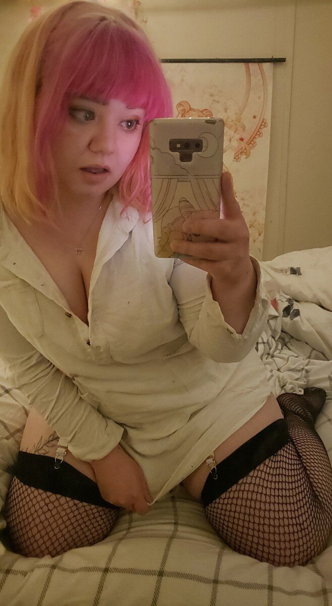 Petalchar (@petalchar), OnlyFans creator