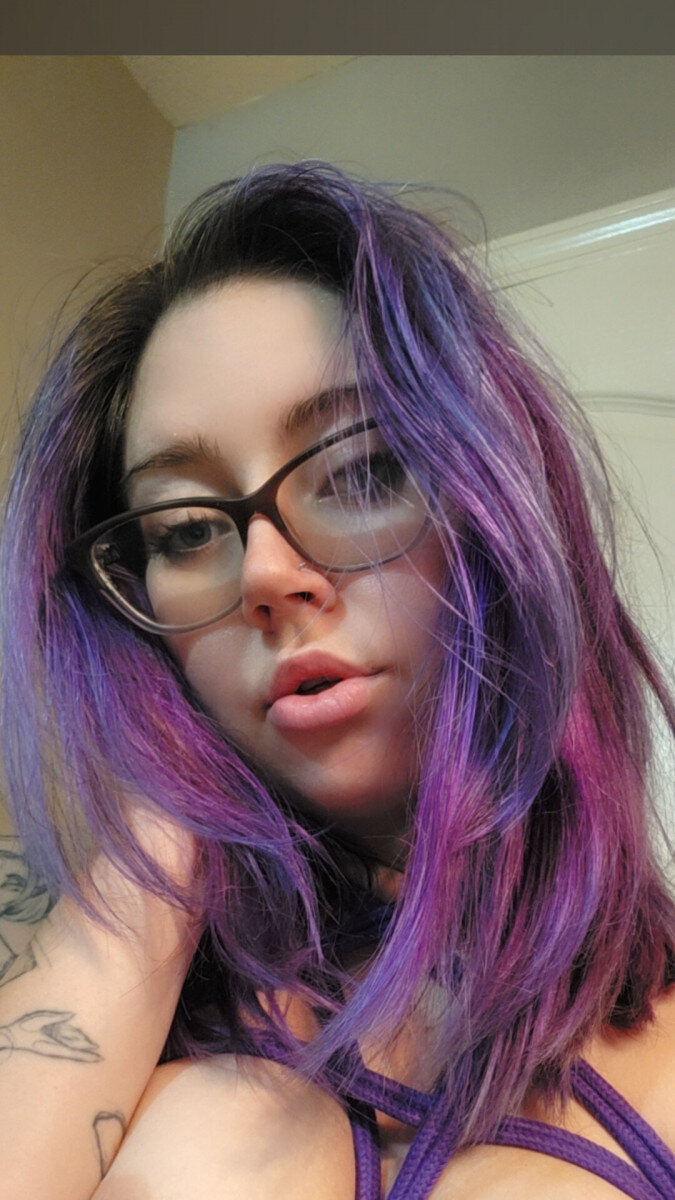 Petals96 (@petals96), OnlyFans creator
