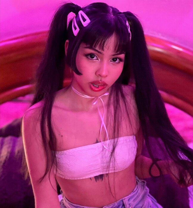 Petitehani (@petitehani), OnlyFans creator