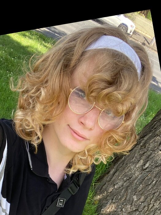 Petitepiledrive (@petitepiledrive), OnlyFans creator