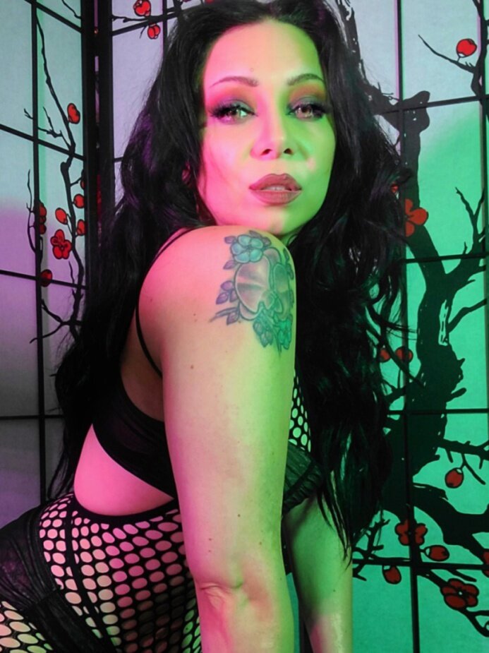 Phoenixdelarosa (@phoenixdelarosa), OnlyFans creator