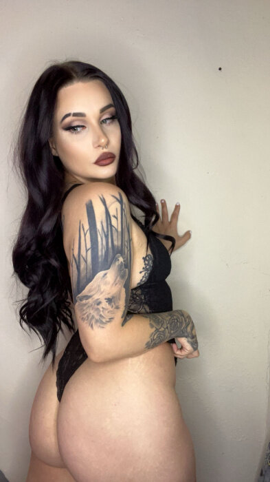 Phoenixxxxrose (@phoenixxxxrose), OnlyFans creator