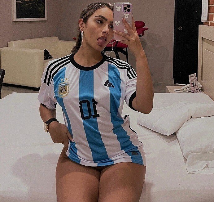 Piaxfree (@piaxfree), OnlyFans creator