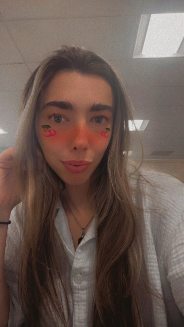 Pinappbaby (@pinappbaby), OnlyFans creator