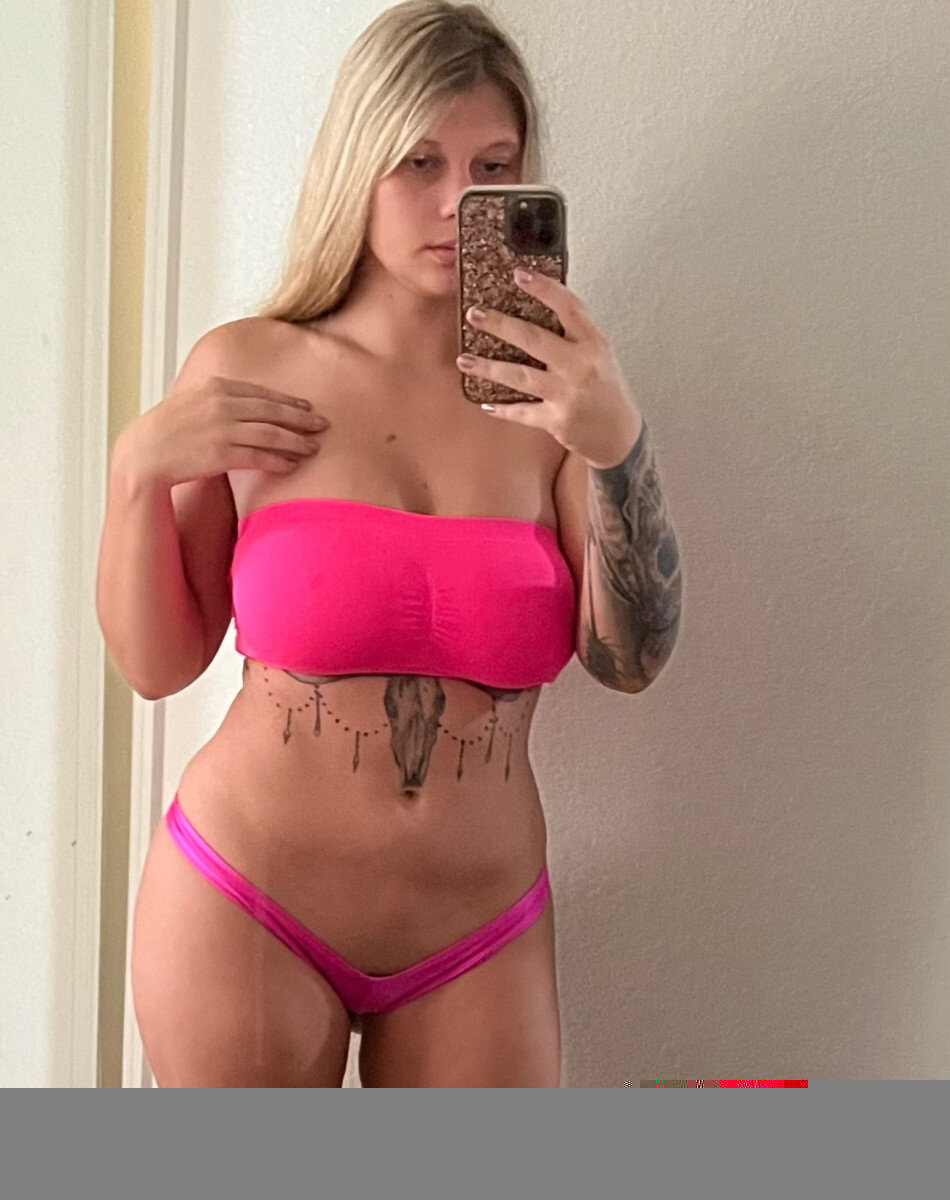 Pineappleprincess10 (@pineappleprincess10), OnlyFans creator