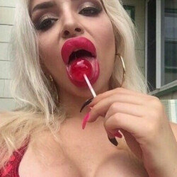 Pinkdolly (@pinkdolly), OnlyFans creator