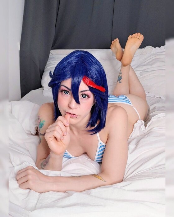 Pinkieperi (@pinkie.peri), OnlyFans creator