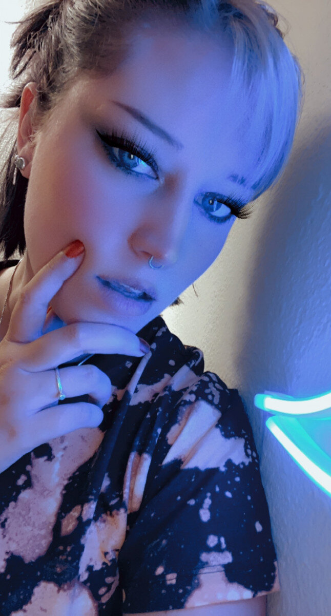 Pinkux (@pinkux), OnlyFans creator