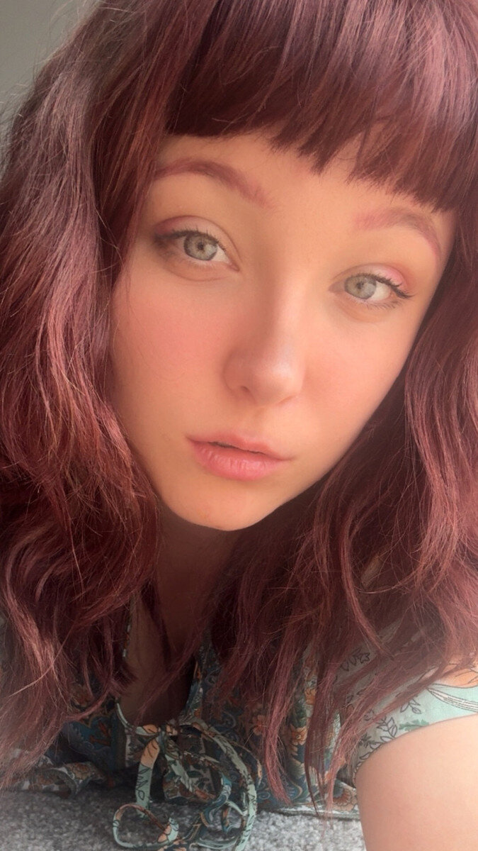 Pixiesunflowerr (@pixie_sunflowerr), OnlyFans creator