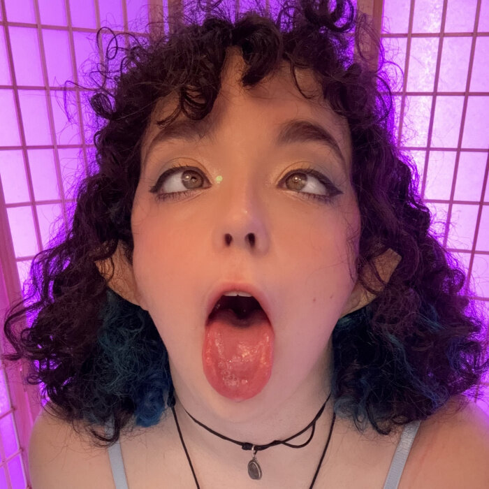 Pixiieblue (@pixiieblue), OnlyFans creator
