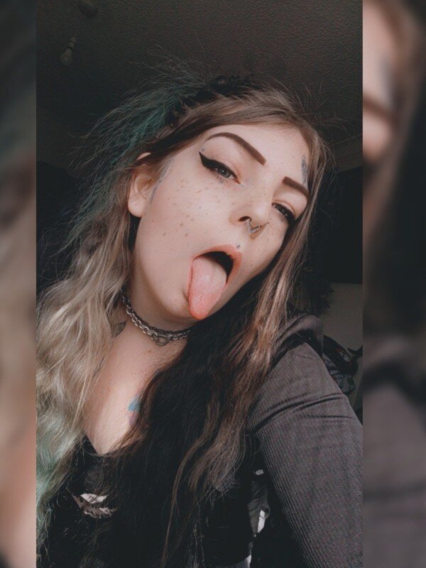 Pixxie4you (@pixxie4you), OnlyFans creator