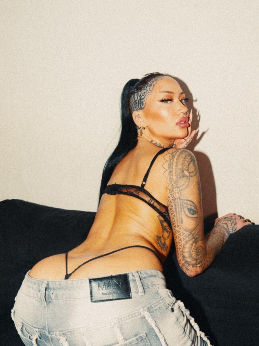 Planetbaelien (@planetbaelien), OnlyFans creator