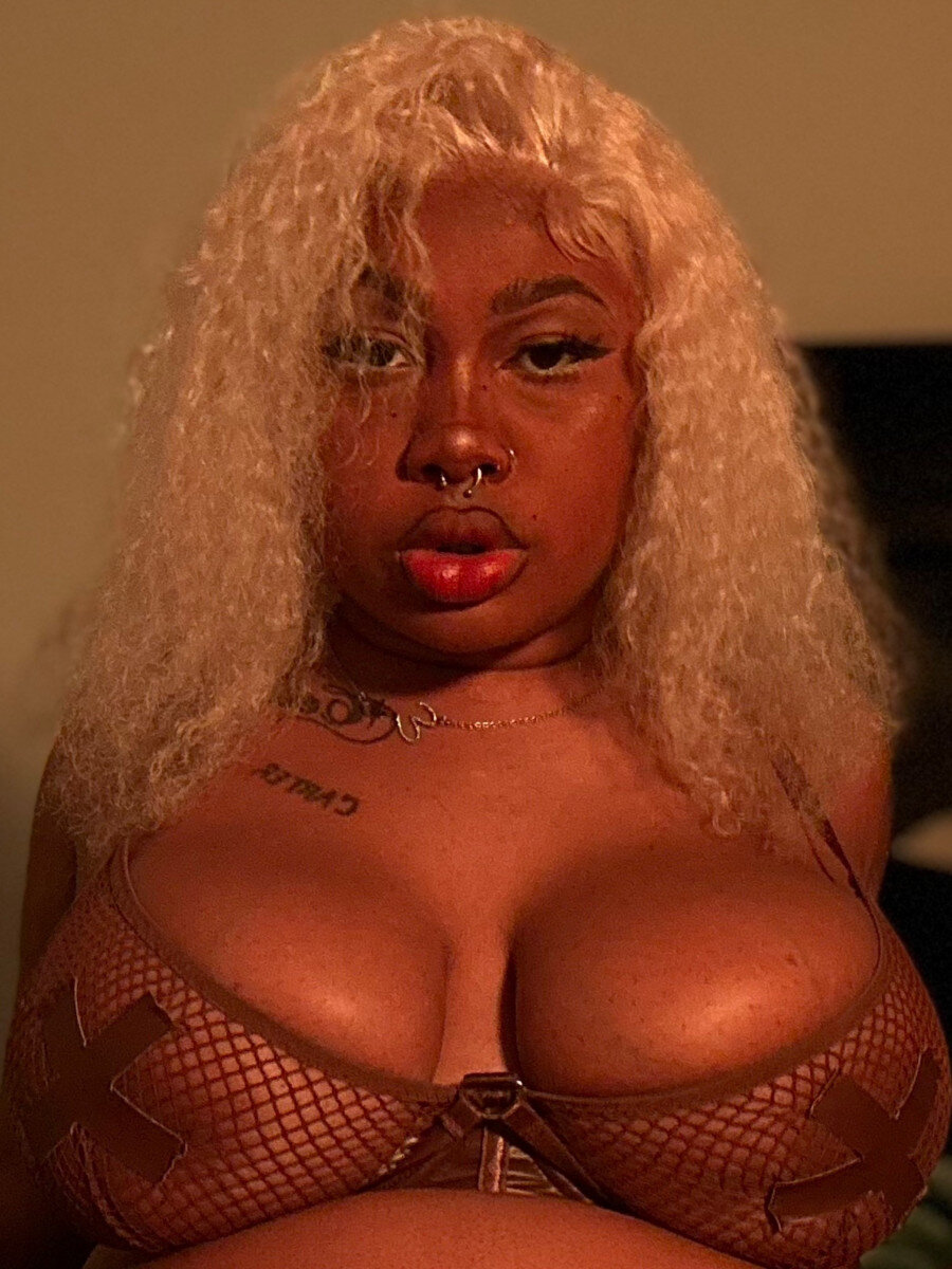 Playboycha (@playboycha), OnlyFans creator