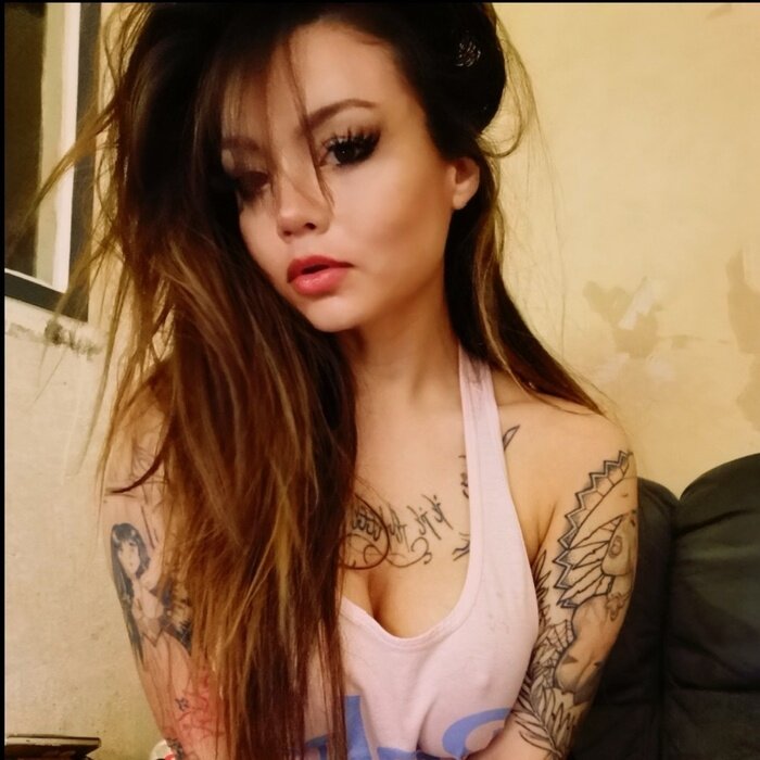 Pollymoon (@polly_moon), OnlyFans creator