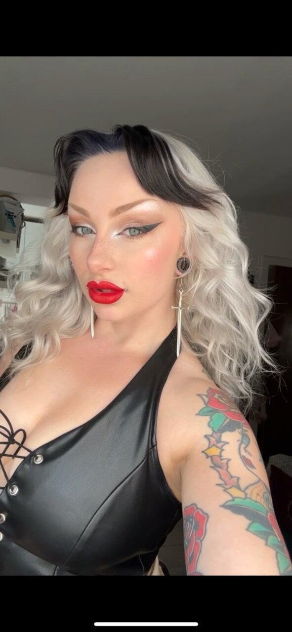 Pollyanther (@pollyanther), OnlyFans creator