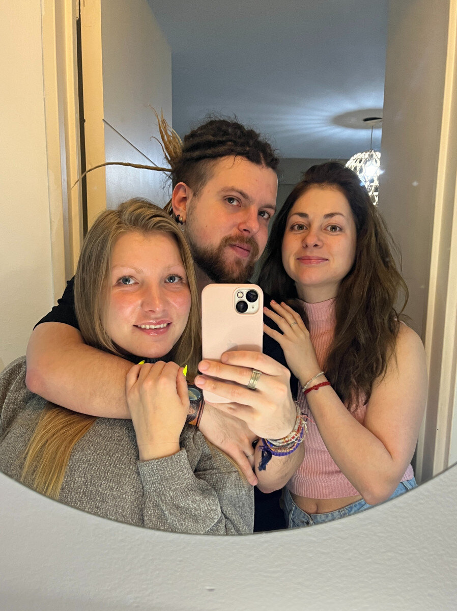 Polyamory (@poly-amory), OnlyFans creator