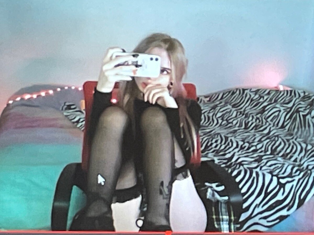 Poorwaifu (@poorwaifu), OnlyFans creator