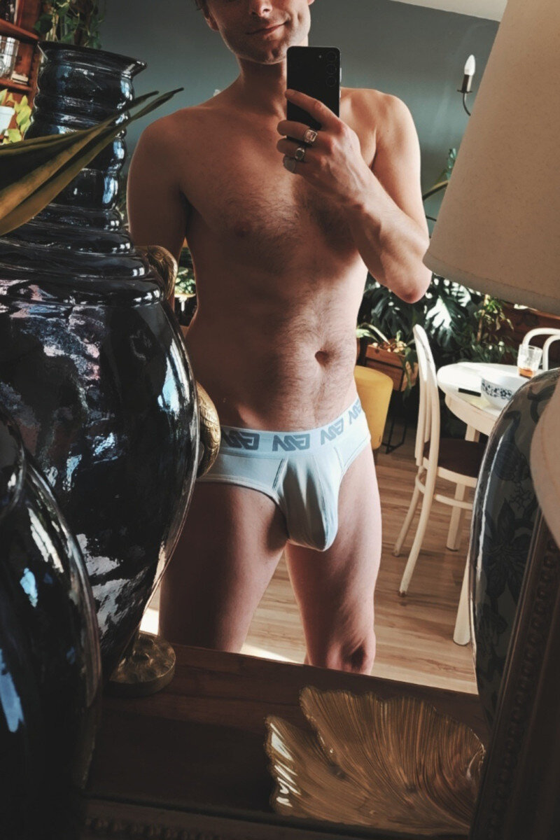 Porcelainboy89 (@porcelainboy89), OnlyFans creator