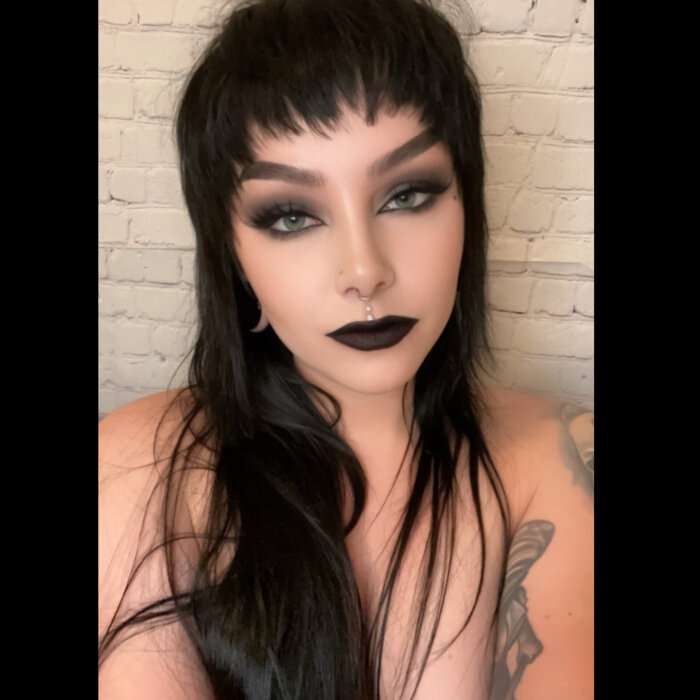 Porcelainfvvck (@porcelainfvvck), OnlyFans creator