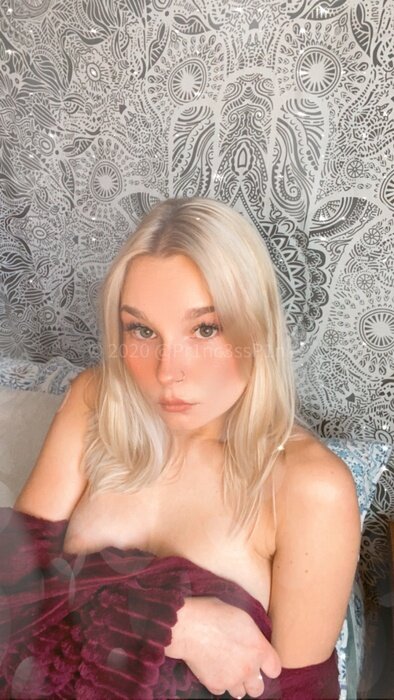 Pr1nc3ssp1nky (@pr1nc3ssp1nky), OnlyFans creator