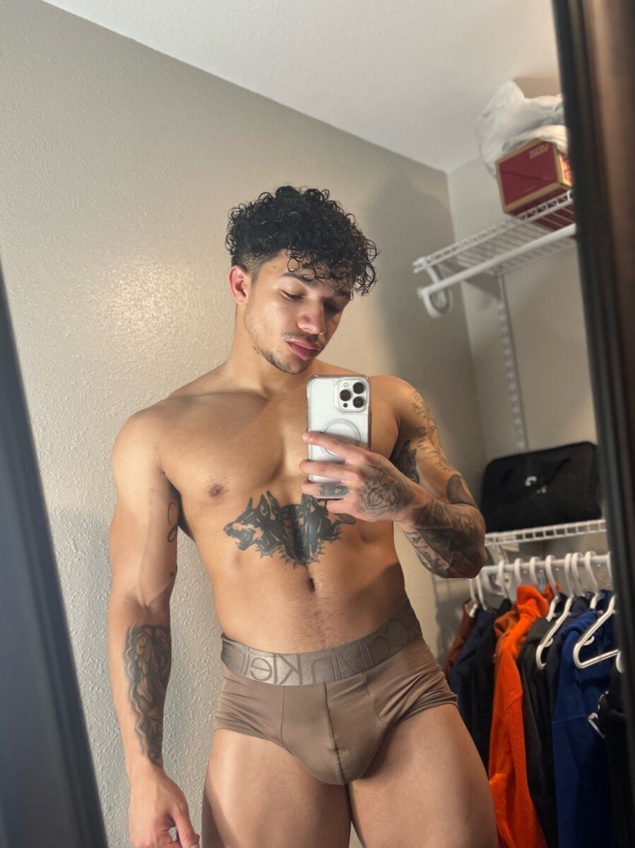 Pr33ttyboyjay (@pr33ttyboyjay), OnlyFans creator