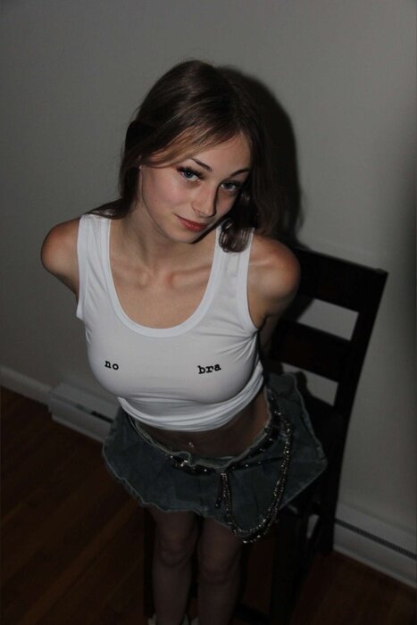 Pr3ttyk1ttyjade (@pr3ttyk1ttyjade), OnlyFans creator