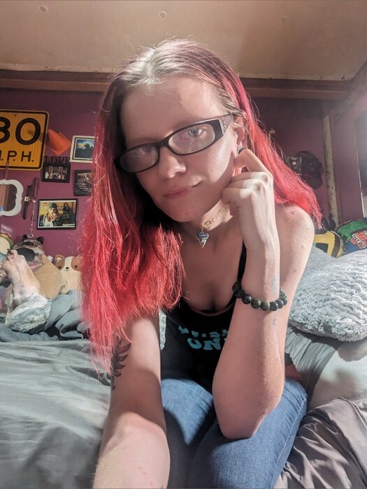 Pr3ttykitty420 (@pr3ttykitty420), OnlyFans creator