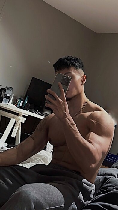 Prettyboiixavier (@prettyboiixavier), OnlyFans creator