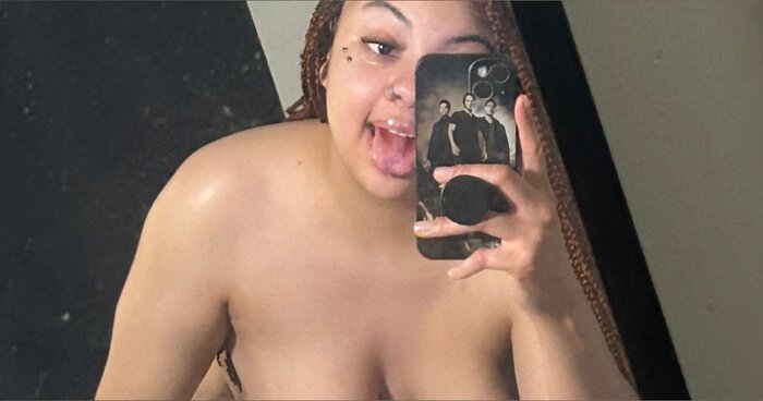 Prettygirljjx (@prettygirljjx), OnlyFans creator