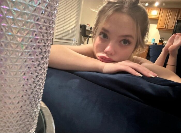 Prettyholly69 (@prettyholly69), OnlyFans creator