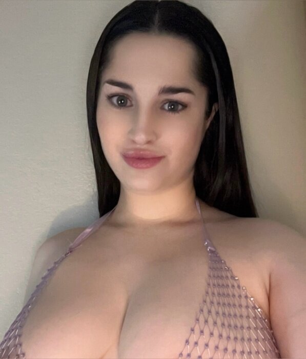 Princessella69 (@princessella69), OnlyFans creator